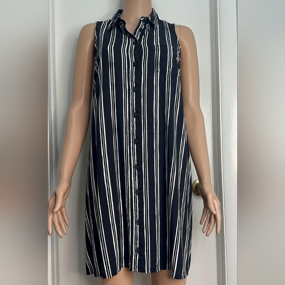 Banana republic Knee Length Dress Women's Size L White and Black